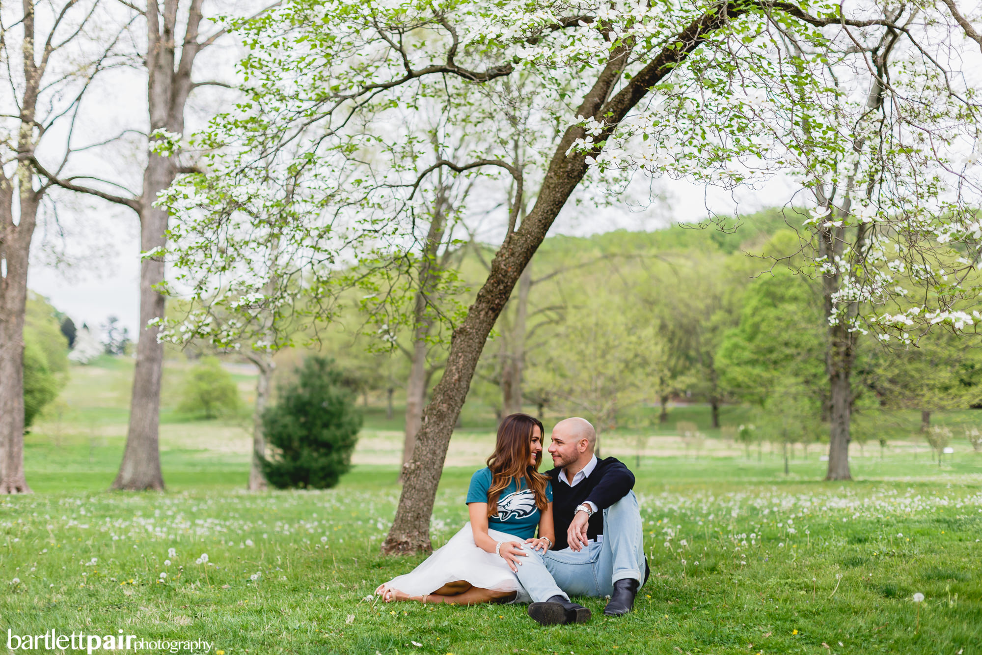 Valley-Forge-National-Park-Engagement-Session-Wedding-04