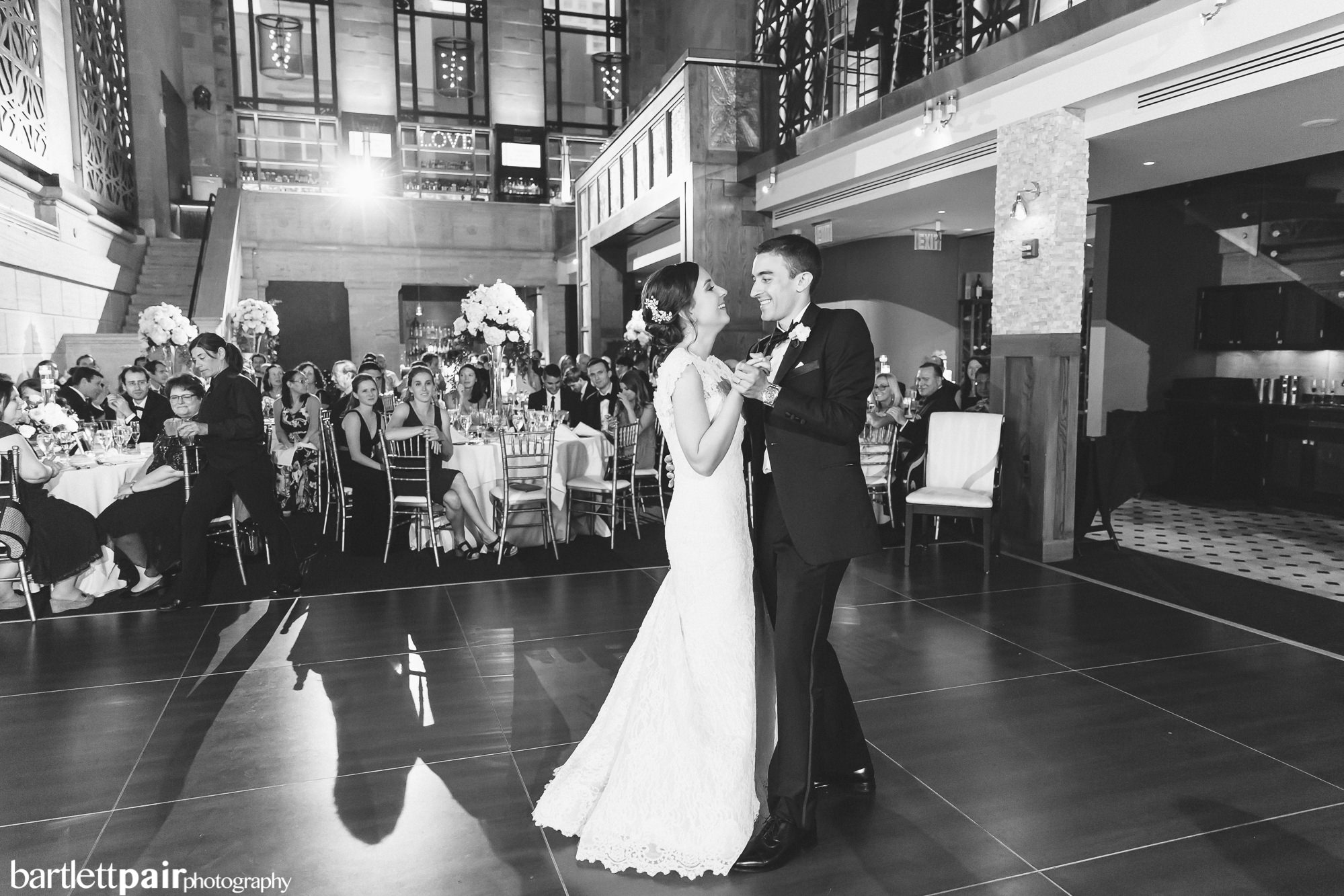 Union-Trust-Philadelphia-Wedding-Photographers-41a