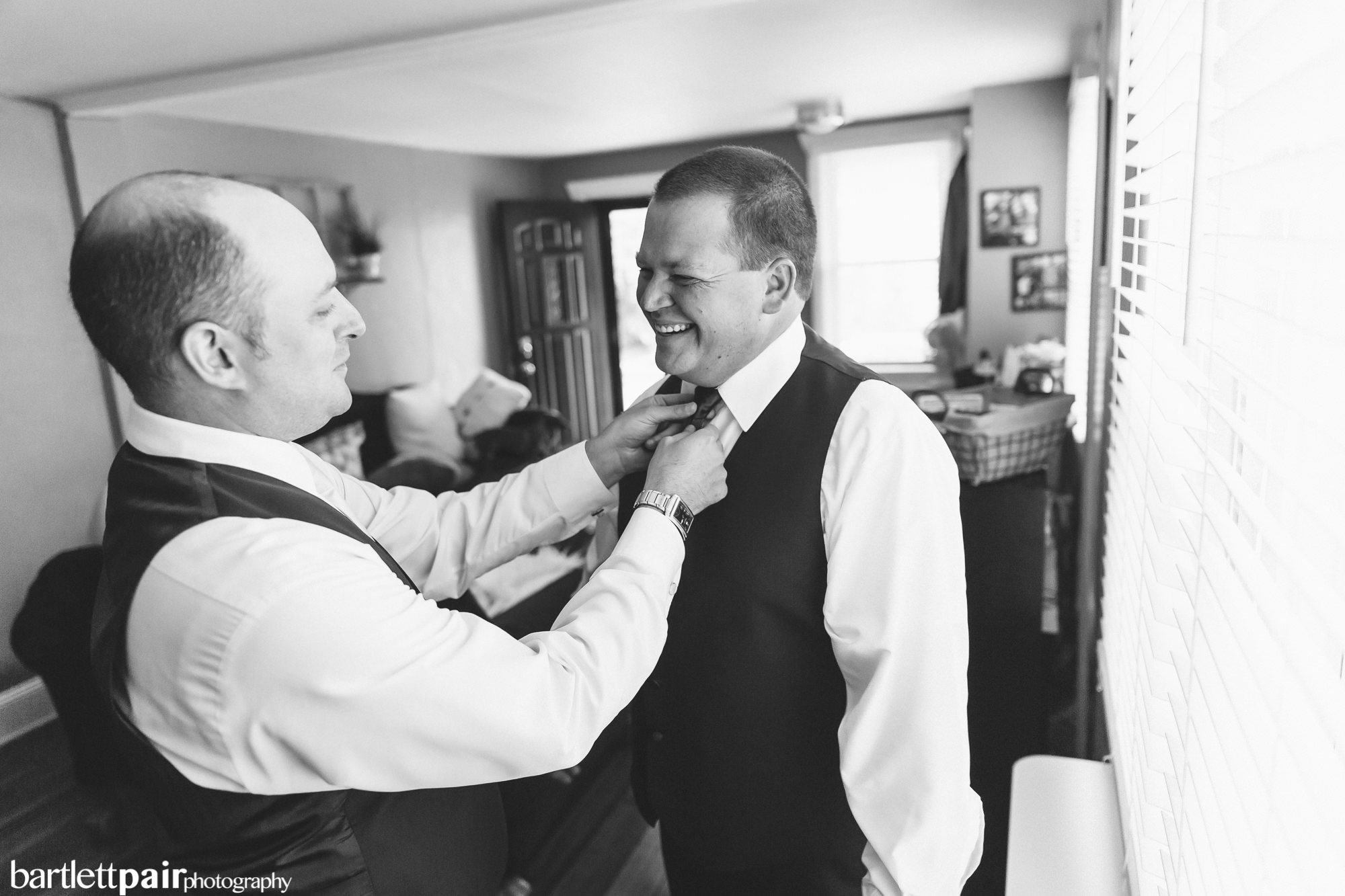 barn-wedding-venue-outside-philadelphia-photographers-03