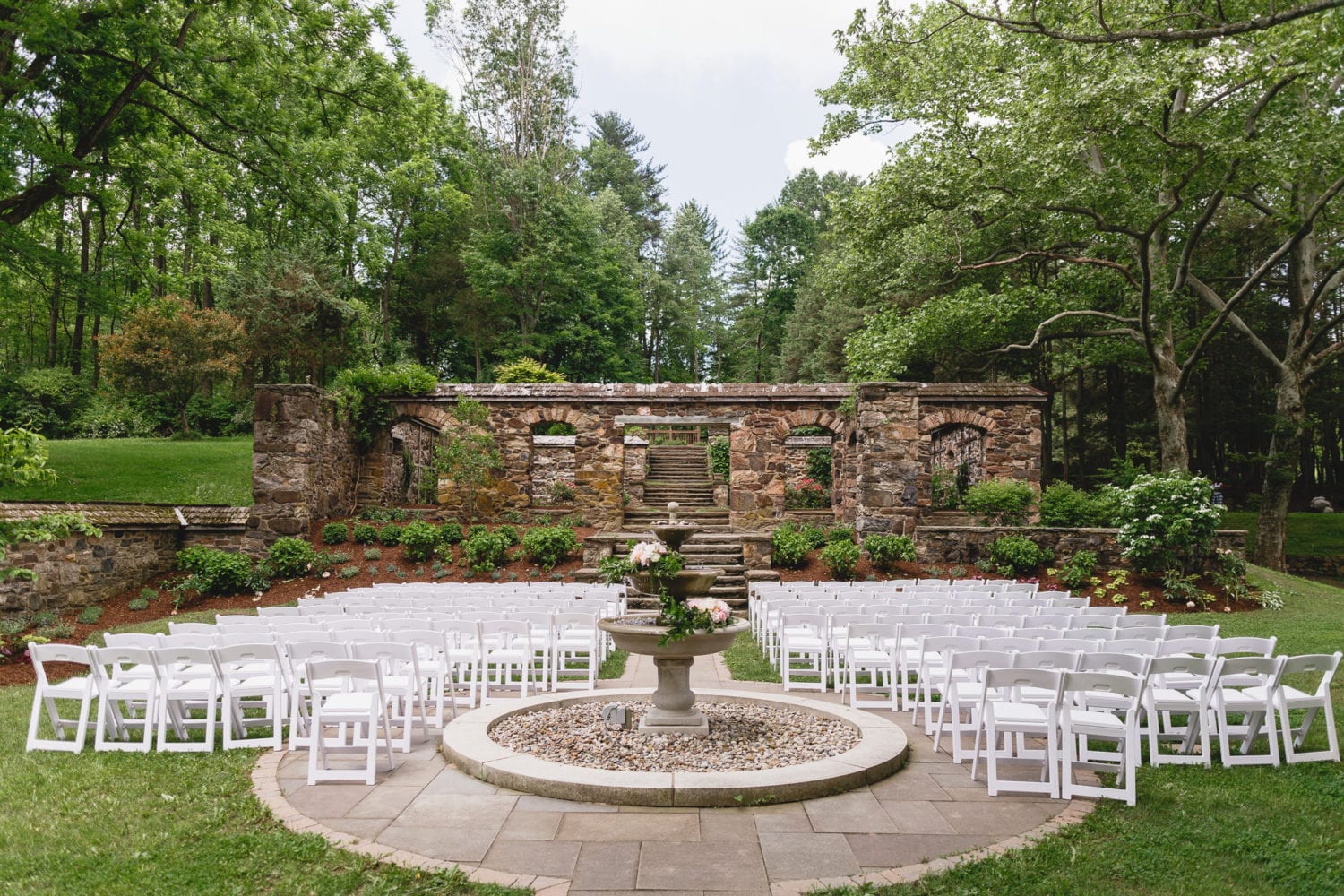 Outdoor wedding ceremony at the Ridley Creek State Park