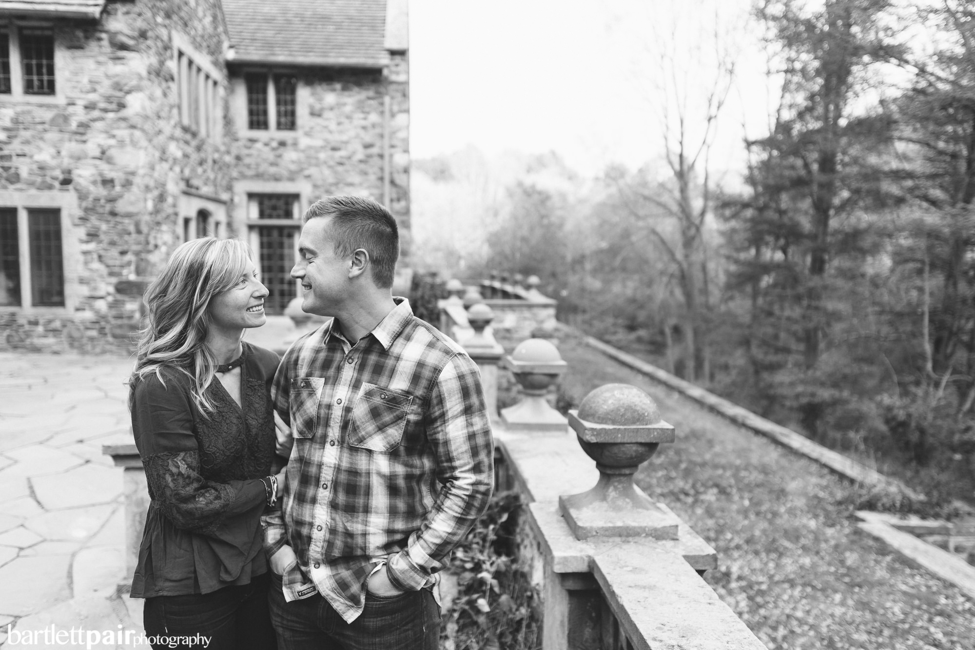 hunting-hill-mansion-engagement-session-at-ridley-creek-state-park-06