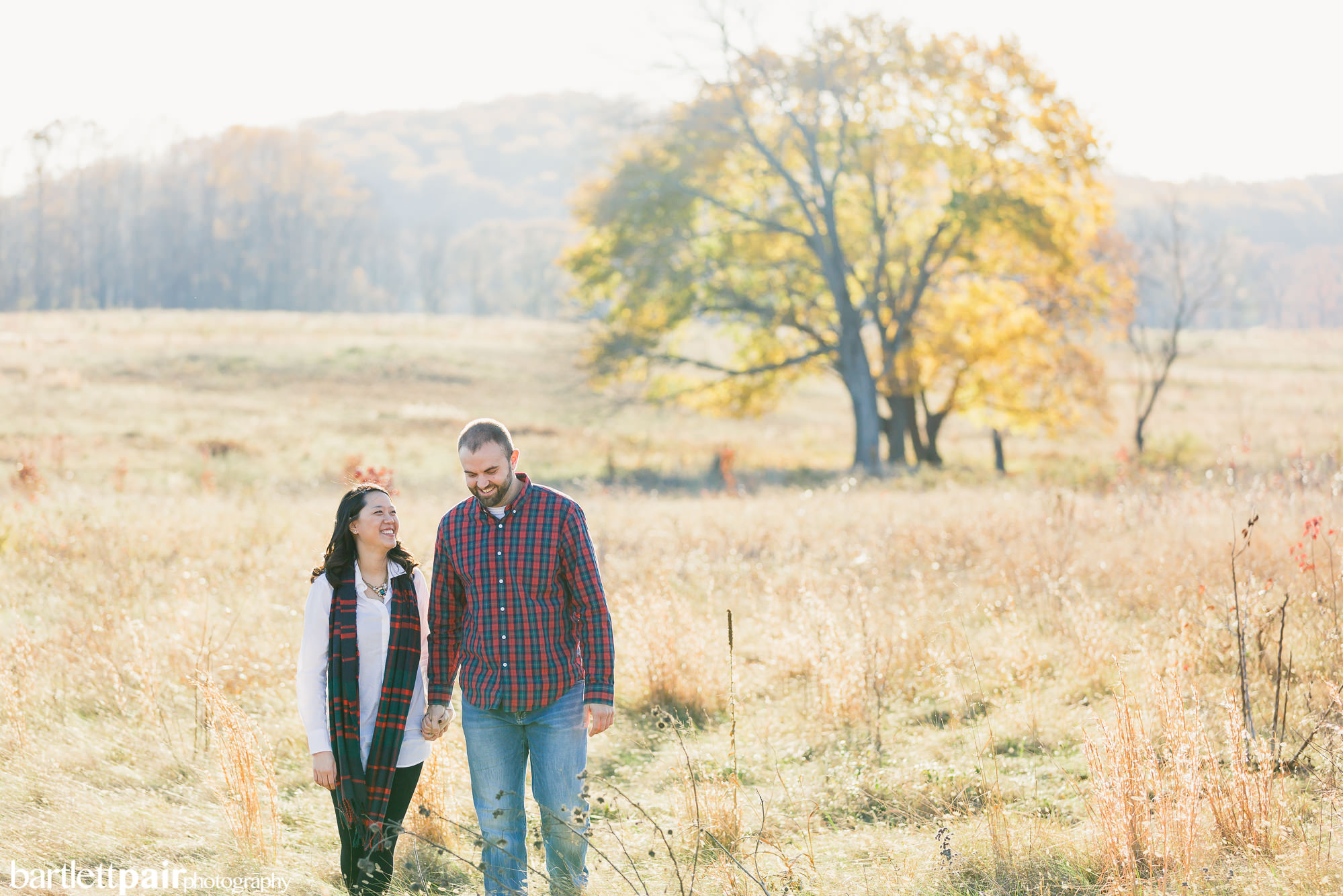 valley-forge-national-park-fall-engagement-session-05